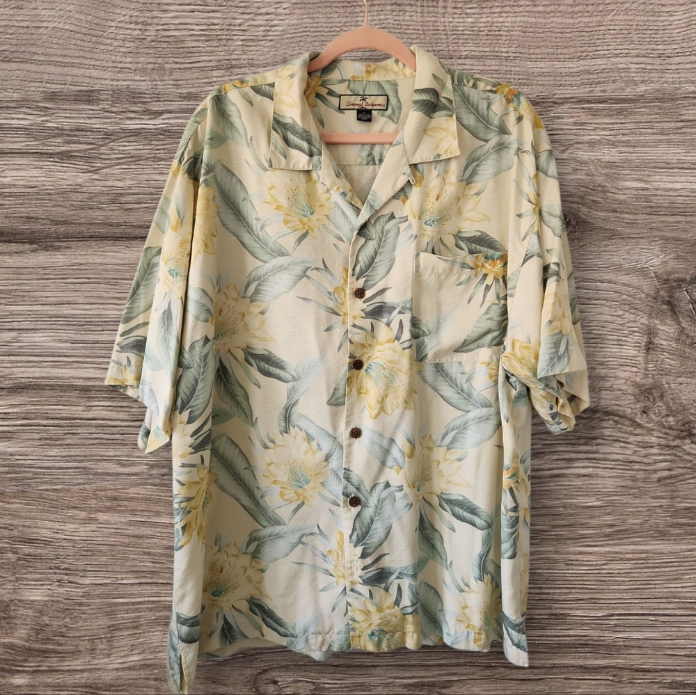 Tommy Bahama‎ | EUC Silk Tropical Hawaiian Shirt Men's XL